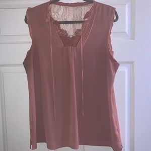 Mauve colored sleeveless top